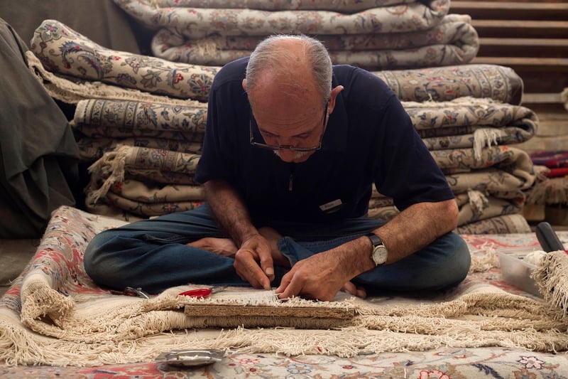 Outdoor Rug Weaving